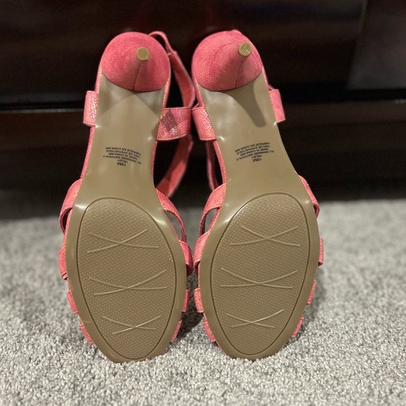 Pink sparkly heels. Never worn! - Picture 4 of 4